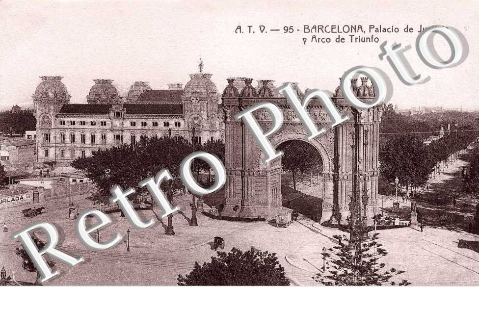 Palacio de Justicia y Arco de Triunfo