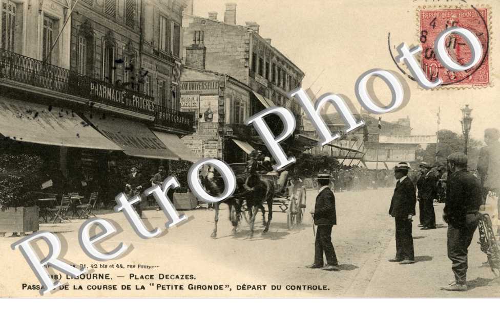 Place Decazes - passage de la Course de la "Petite Gironde", depart du controle