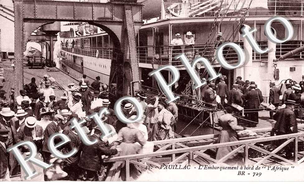 l&#039;embarquement a bord de " L&#039;Afrique "