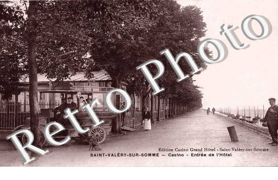 Casino - entree de l'hotel - automobile
