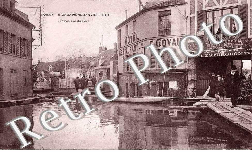 Inondation janvier 1910 - entree rue du port
