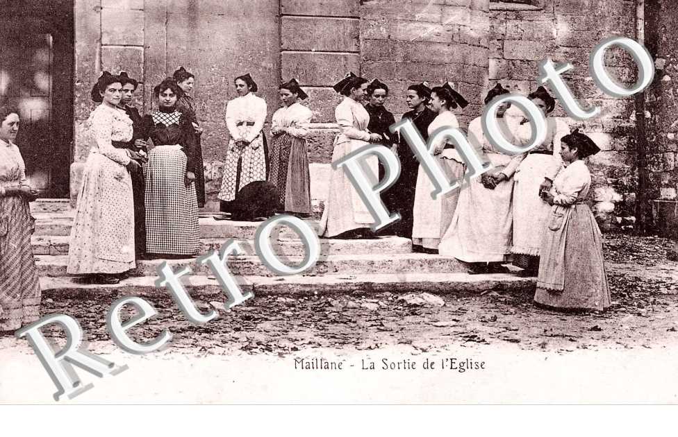 La sortie de l&#039;eglise