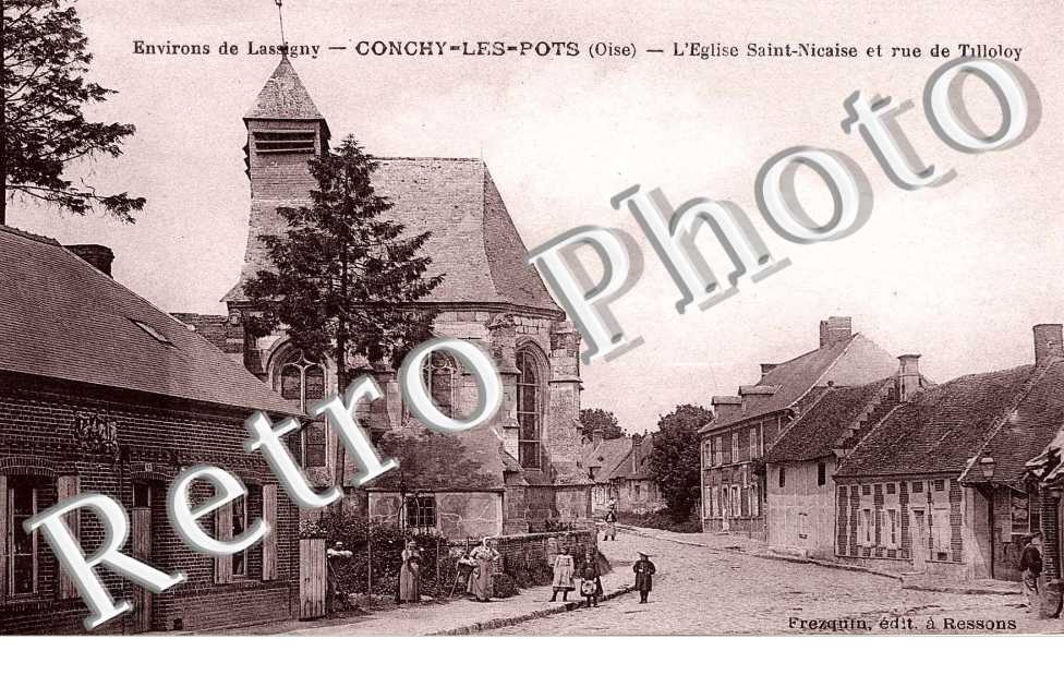 L'eglise Saint Nicolas et rue de Tilloloy