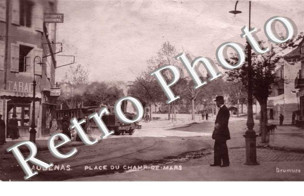 Place du champ de Mars 