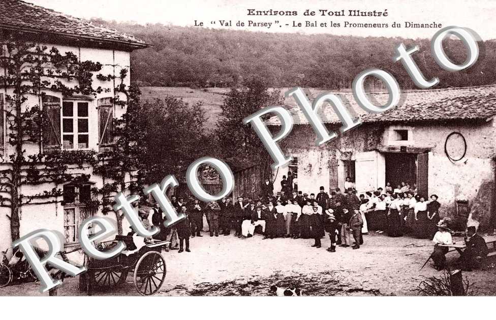 le"Val de Parsey", le bal et les promeneurs du dimanche