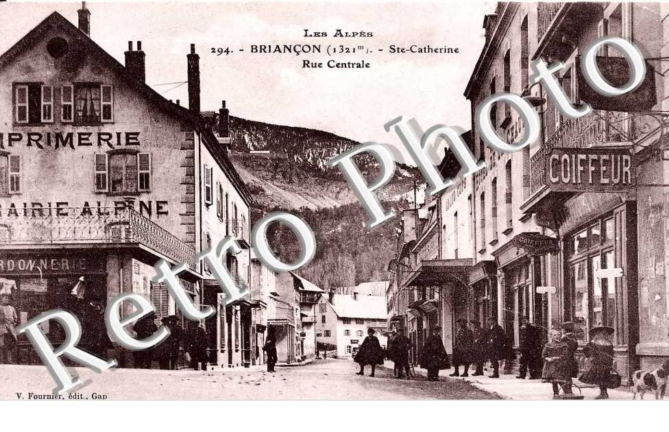 Sainte Catherine, Rue Centrale