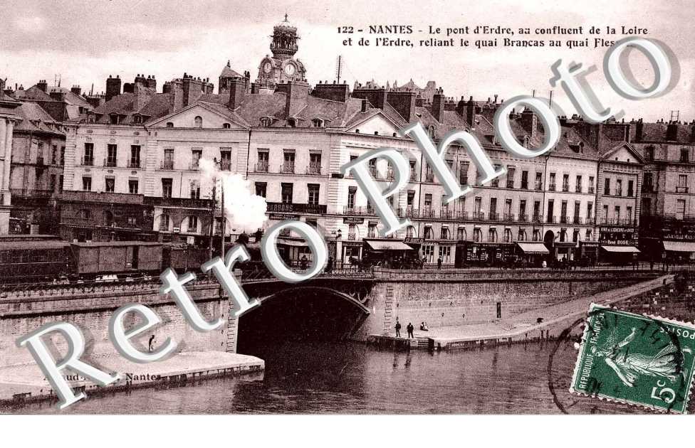 le pont d'Erdre reliant le quai Brancas au quai Flesselles