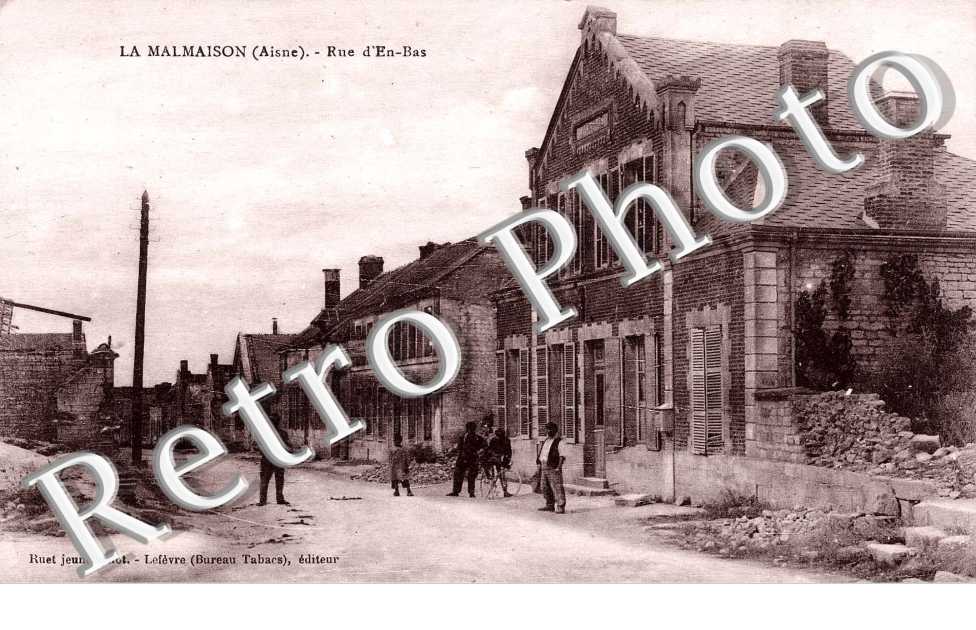 Rue d&#039;en bas