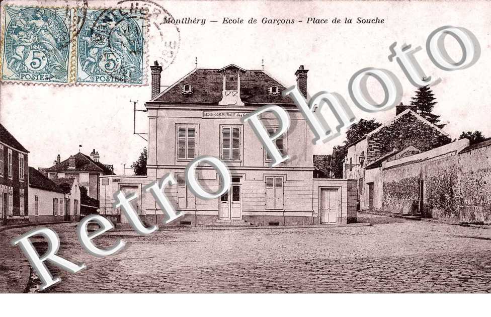 Ecole de garçons, Place de la souche