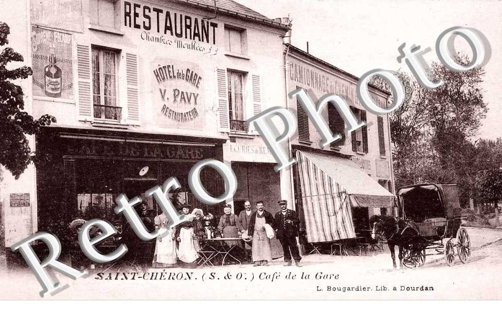 Cafe de la gare - V. Pavy
