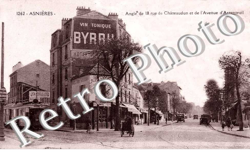 angle de la rue de Chateaudun et de l'avenue d'Argenteuil