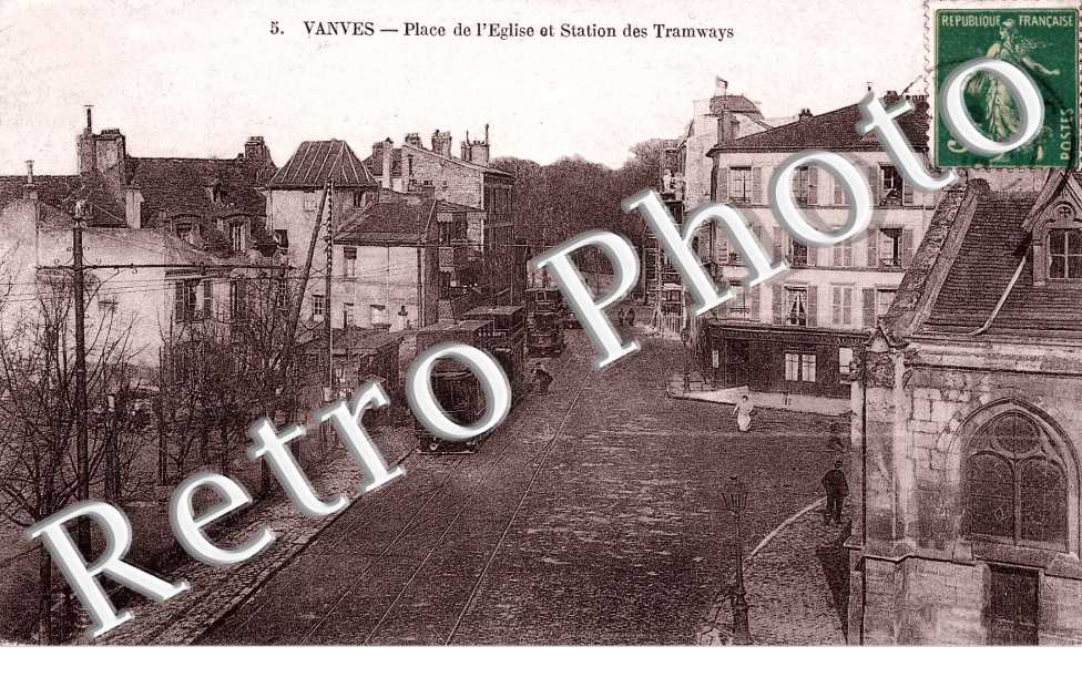 Place de l&#039;église et station des Tramways