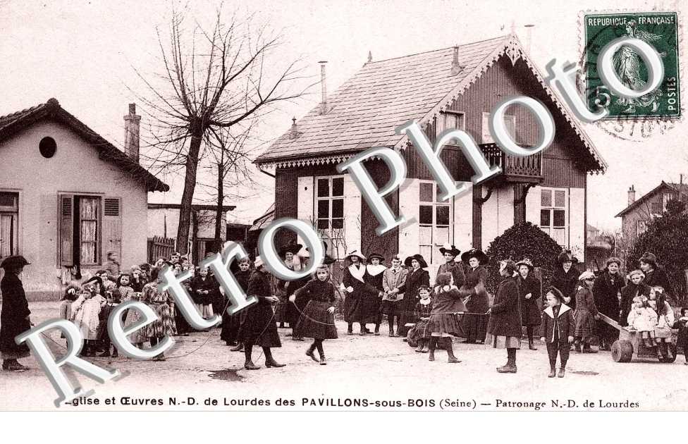 Eglise et ouvres N.-D de Lourdes des pavillons sous bois - patronage N.d de Lourdes