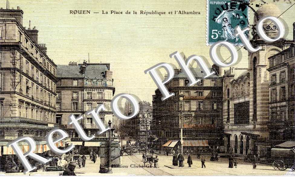 La place de la republique et d'Alhambra