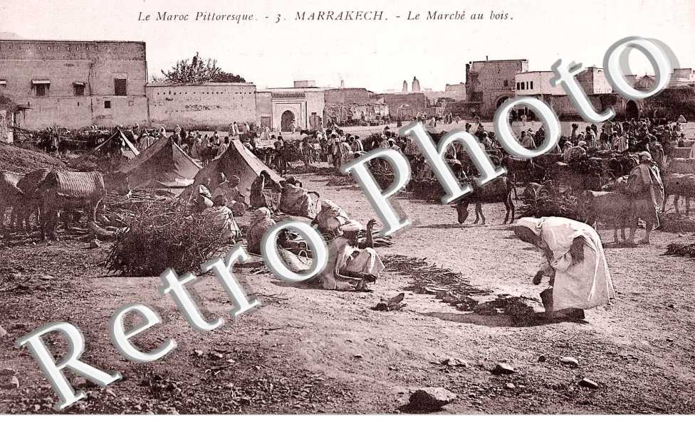 Le marche au bois