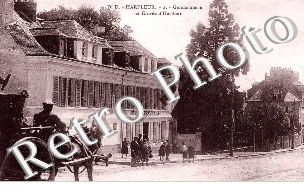 GENDARMERIE et entree