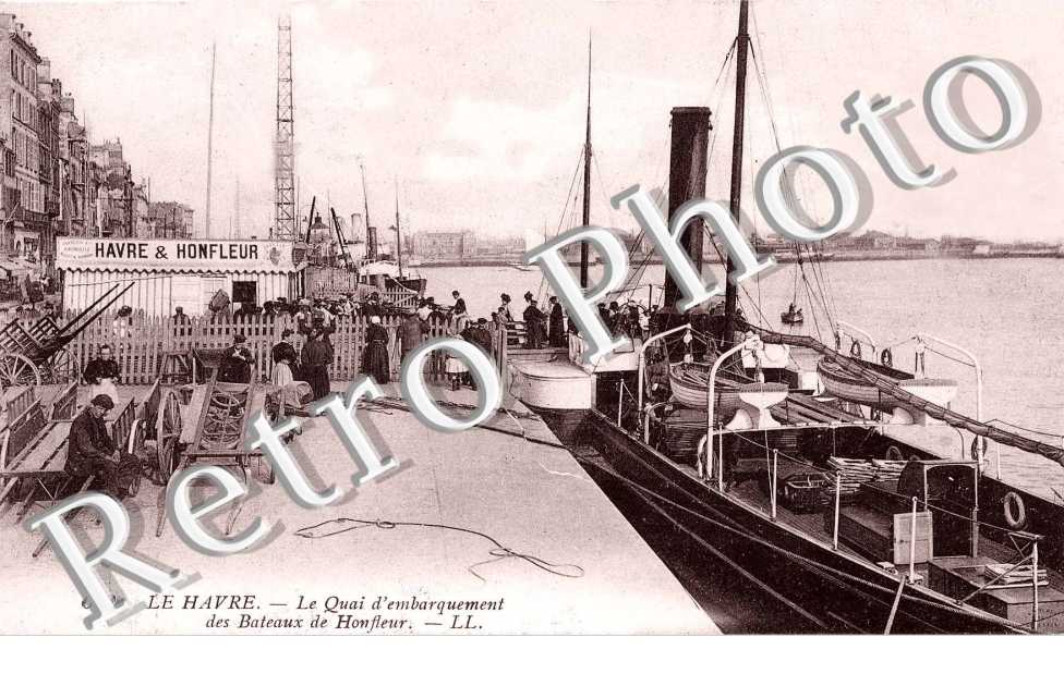 quai d&#039;embarquement des bateaux de Honfleur
