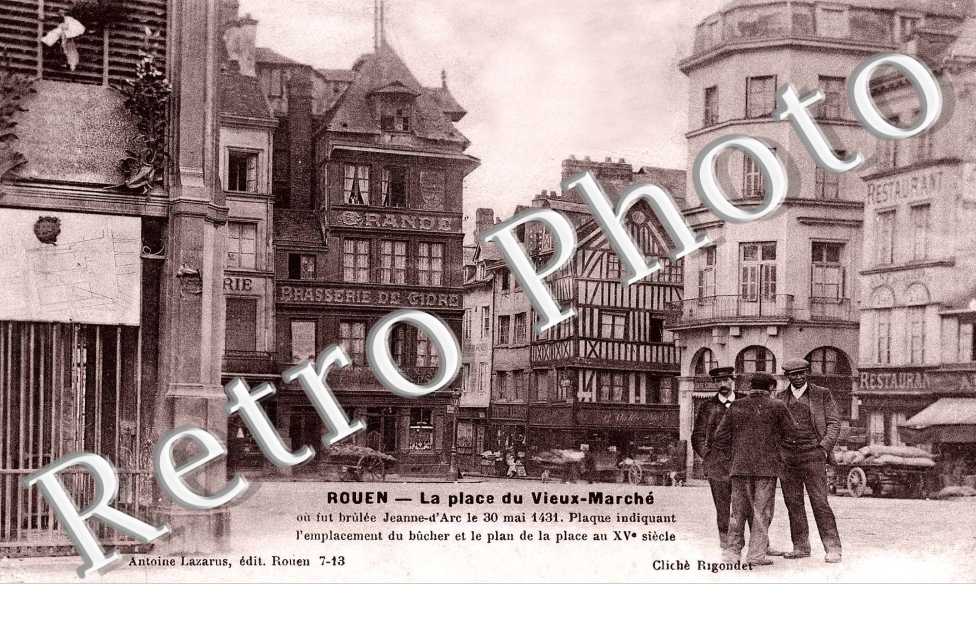 la Place du Vieux marche