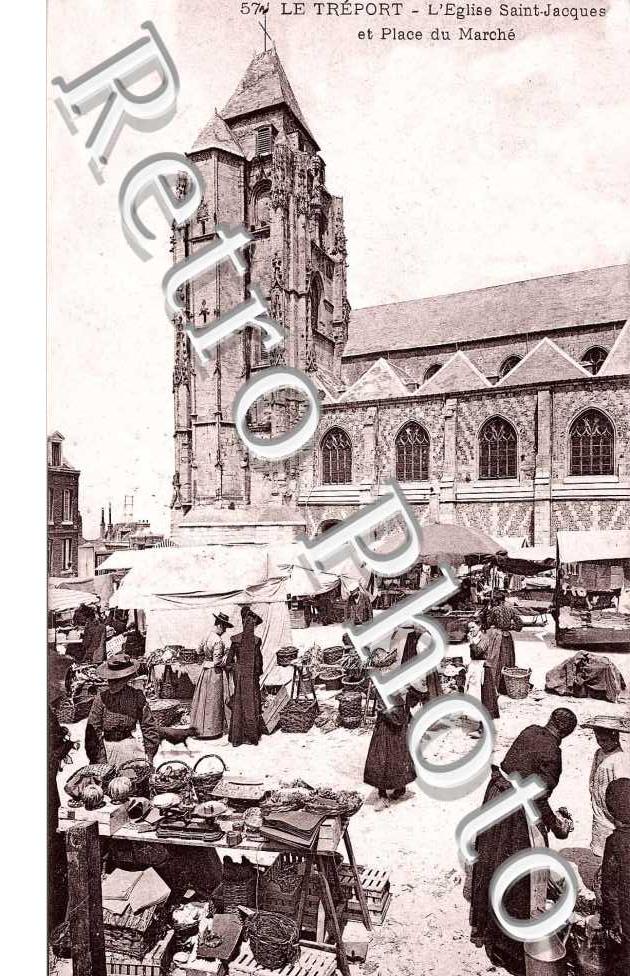 l&#039;eglise Saint Jacques et place du marche