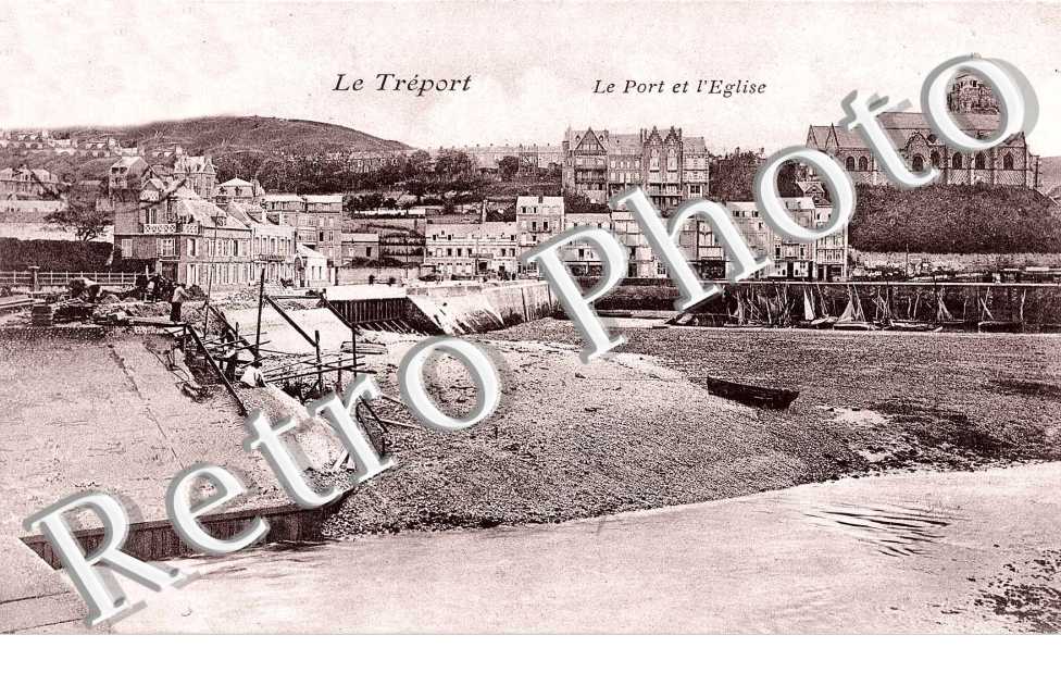 le port et l&#039;eglise