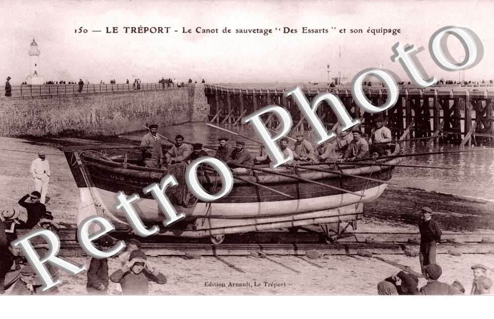Le canot de sauvetage "des Essarts" et son equipage