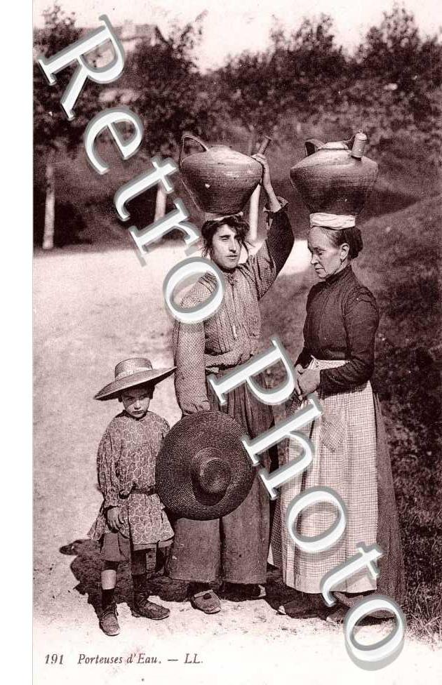 porteuses d&#039;eau