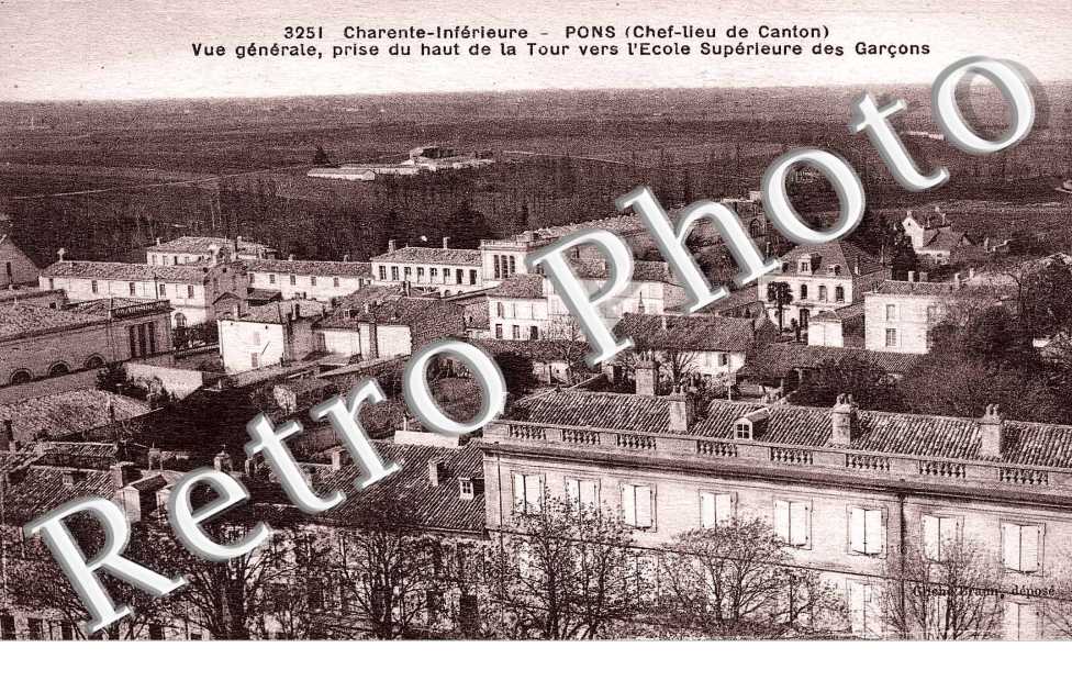 VUE GENERALE, PRISE DU HAUT DE LA TOUR VERS L'ECOLE SUPERIEURE DES GARCONS