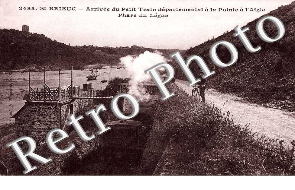 arrivee du petit train departemental a la Pointe de l&#039;Aigle