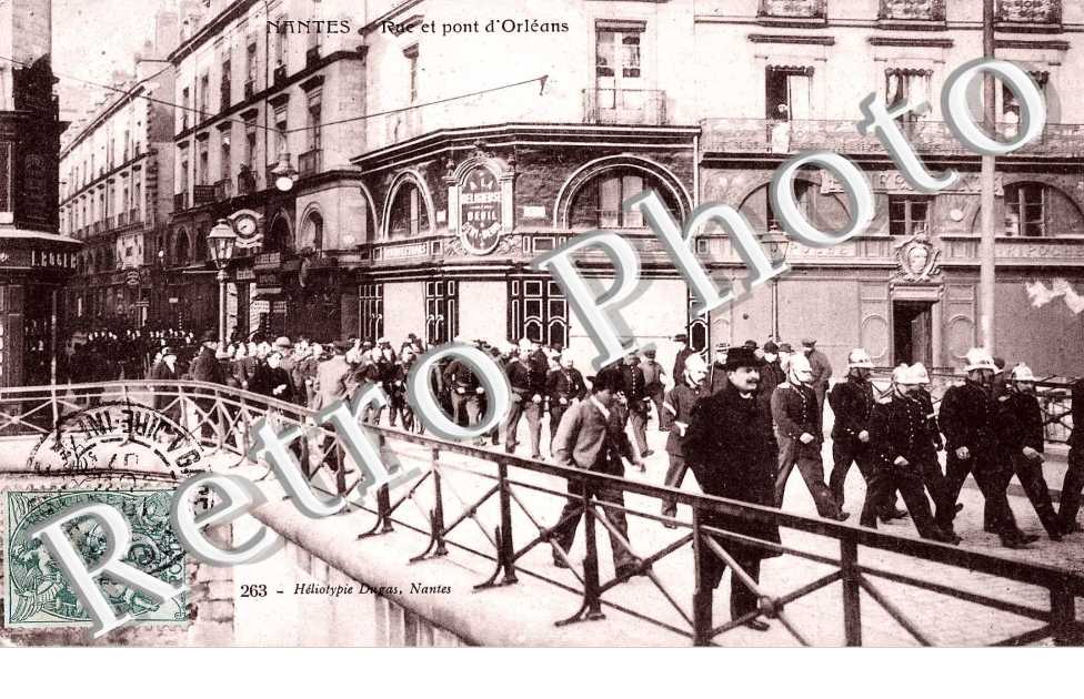 rue et pont d&#039;Orleans - .