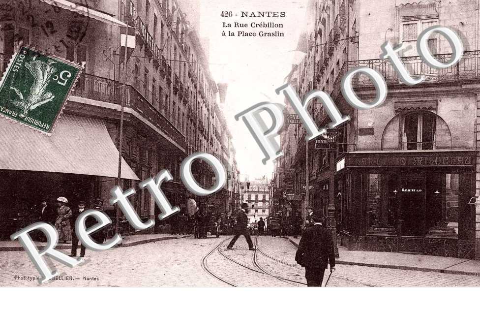 la rue Crebillon a la place Graslin