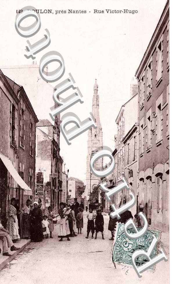 Rue Victor Hugo - DOULON
