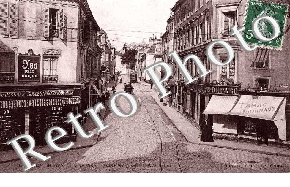 la Place saint Nicolas