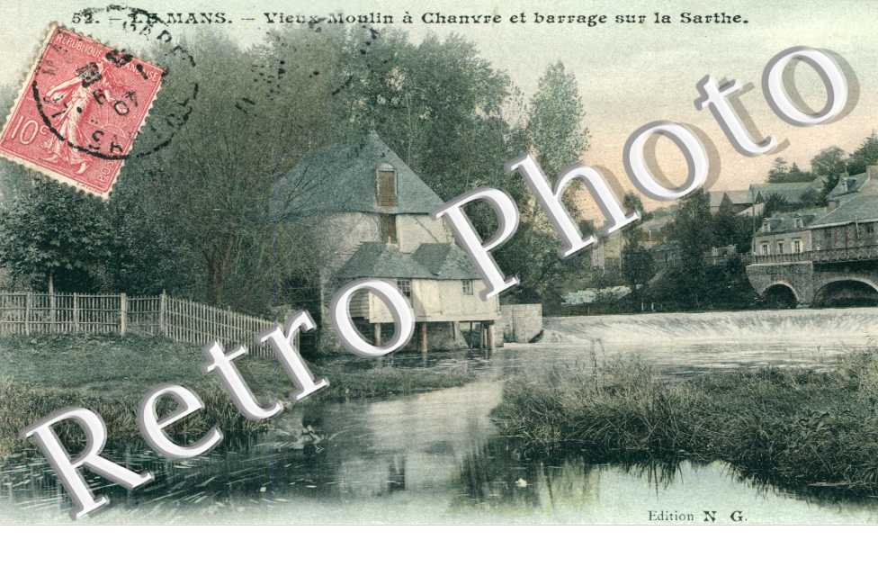 Vieux moulin a Chauvre et barrage sur la Sarthe (couleur)