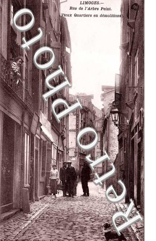 RUE DE L&#039;ARBRE PEINT 