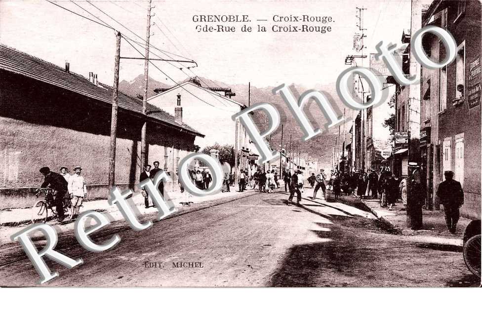 grande rue de la Croix Rouge