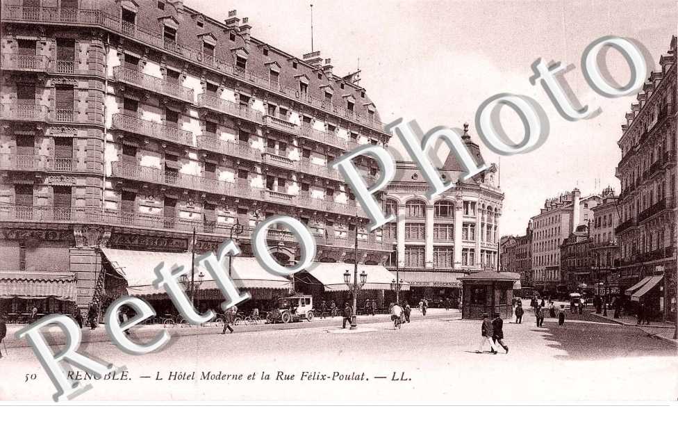Rue Felix Poulat et hotel Moderne