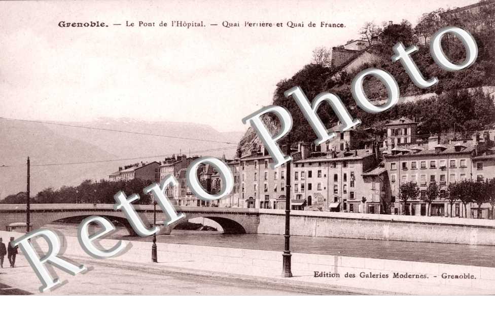 le pont de l'Hopital Quai Perriere et Quai de France