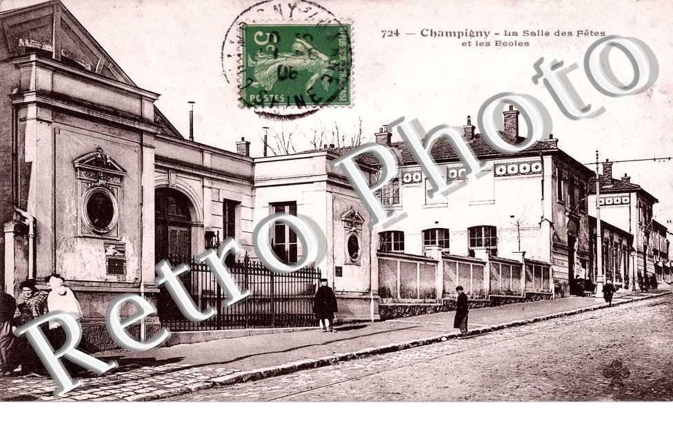 la Salle des Fetes et les ecoles