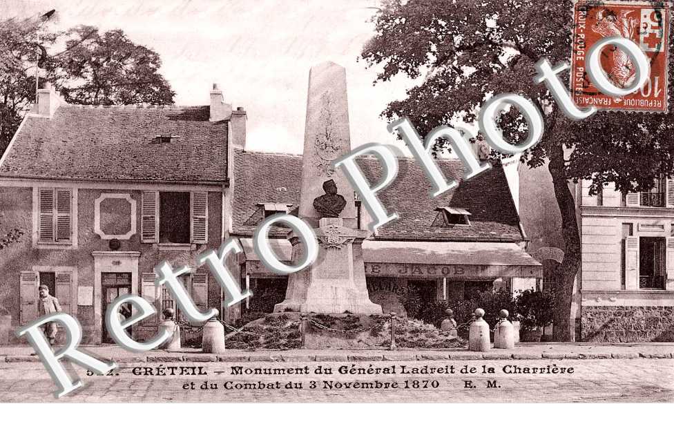 Monument du general Ladreit de la Charriere et du combat du 3 novembre 1870