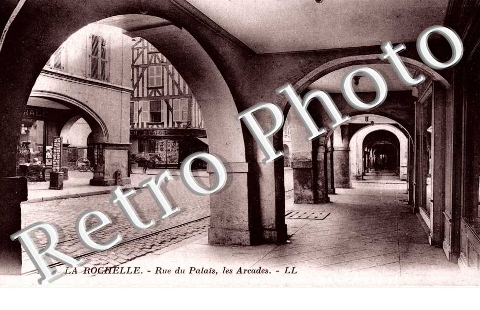 rue du palais des arcades