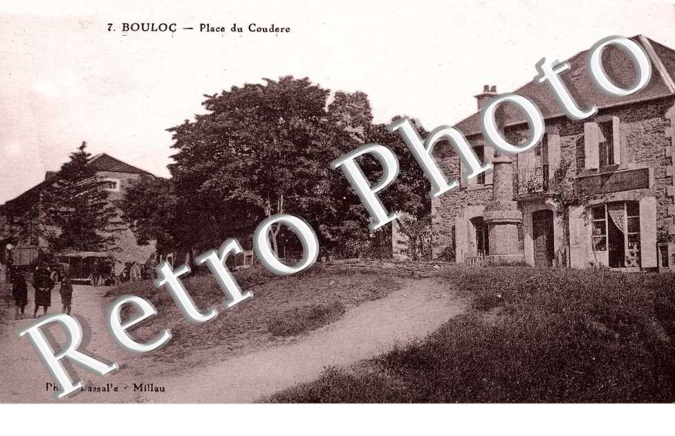 BOULOC PLACE DU COUDERE