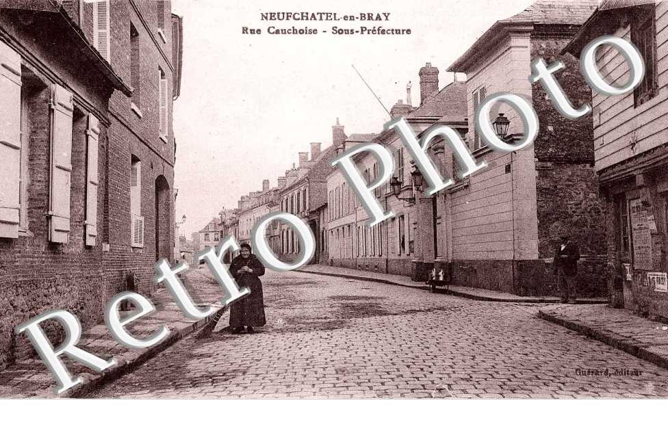 RUE CAUCHOISE