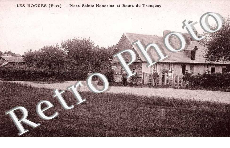 Place Sainte-Honorine - et route de Tronquay