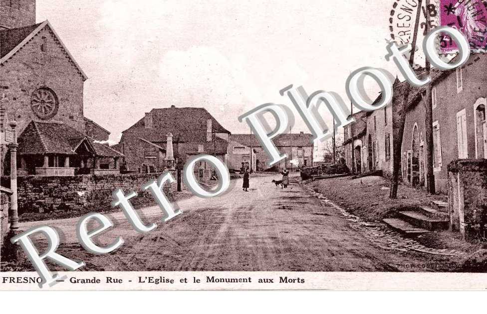 Grande rue, eglise et monument aux morts
