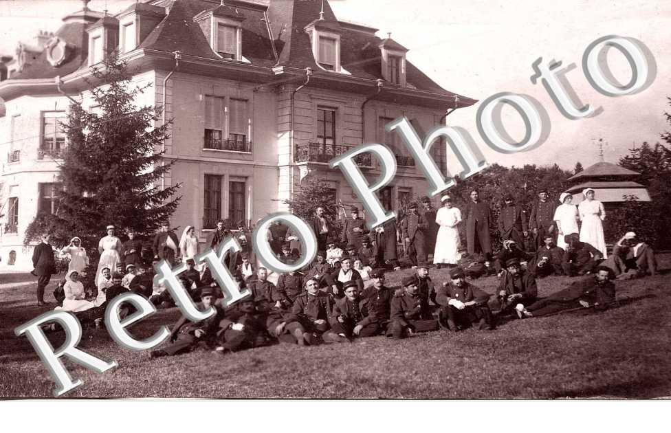 (groupe de militaires)