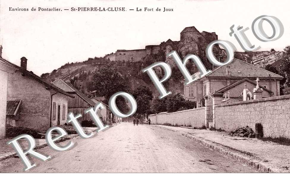 St Pierre. les forts de joux