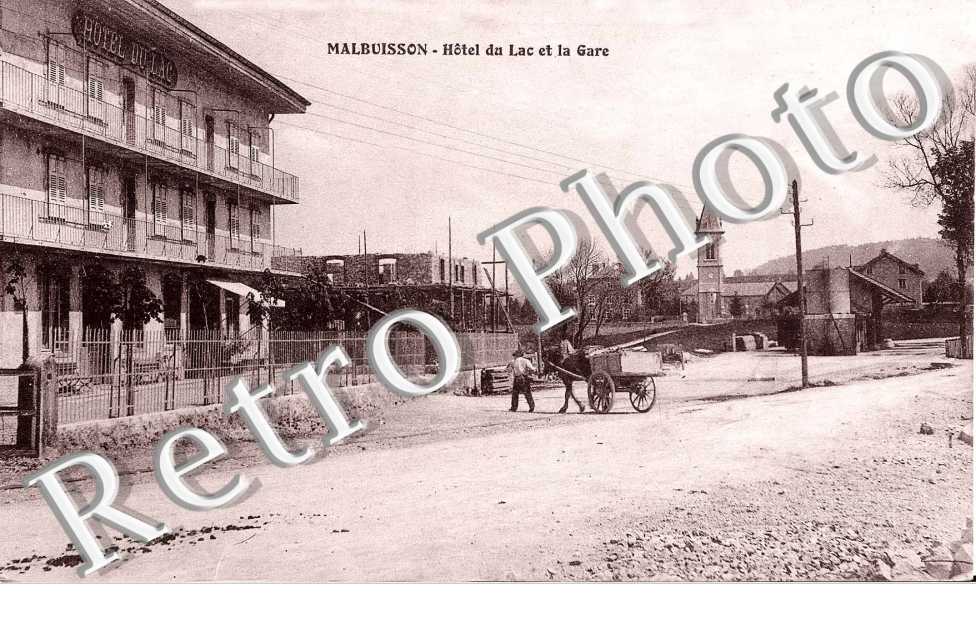 Hotel du lac et la gare
