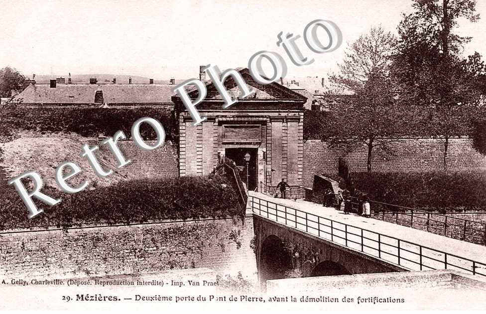 porte du Pont de Pierre