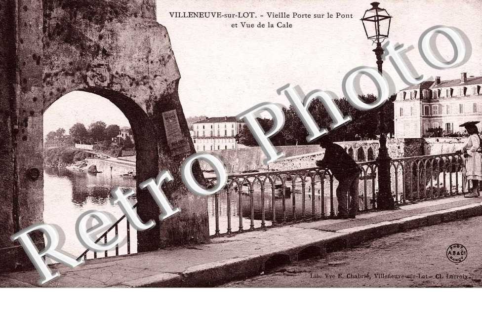vielle porte sur le pont et vue de la cale