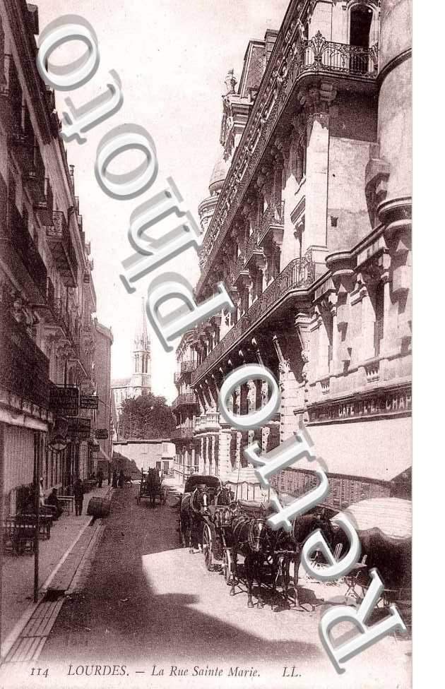 LA RUE SAINTE MARIE